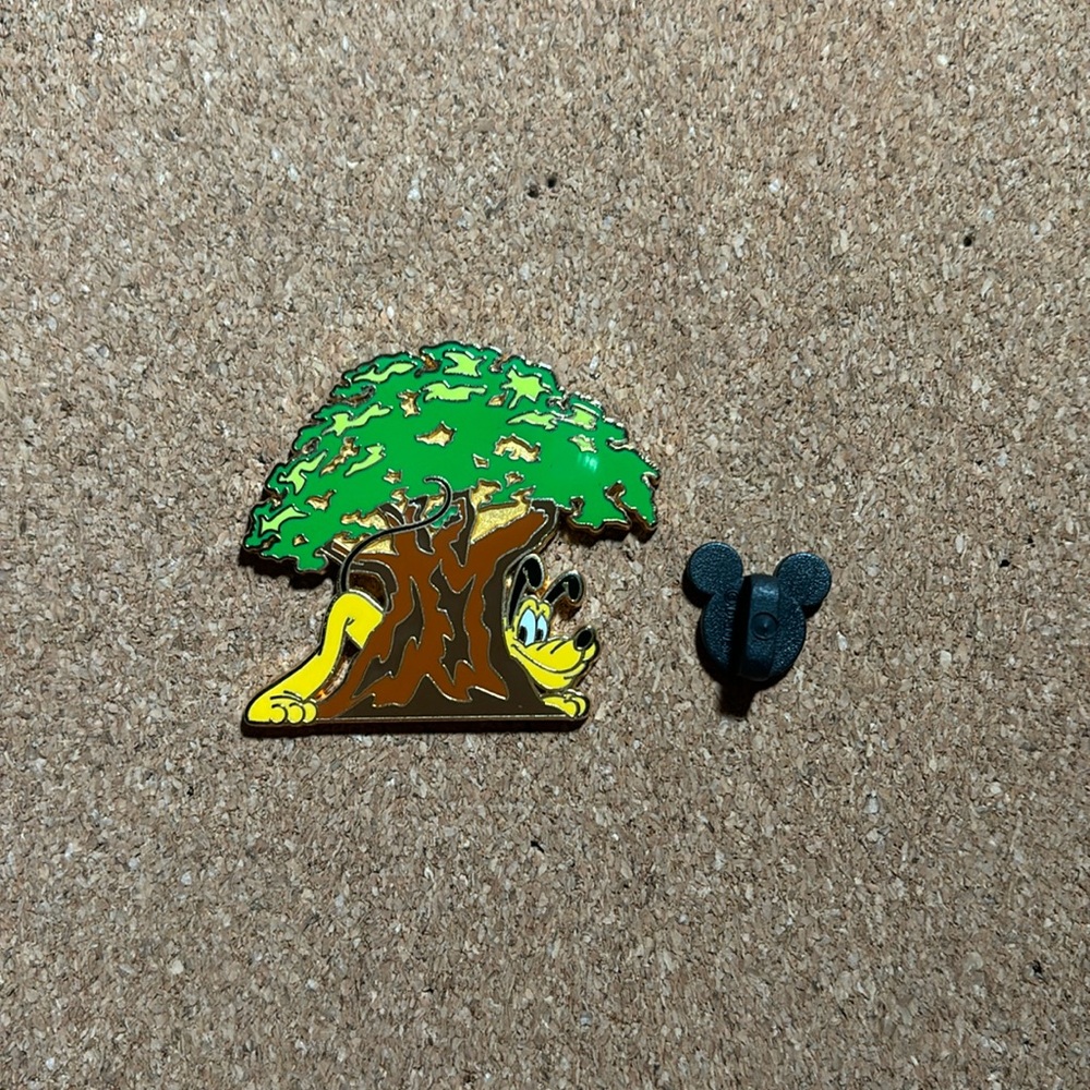 Tree of Life and Pluto Animal Kingdom Disney trading pin